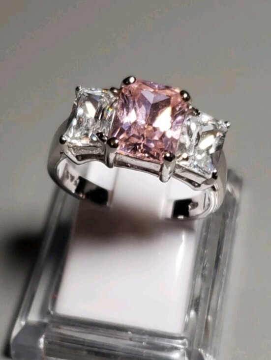 sassified boutique Jewelry - Sassified Boutuque Nwt Three-Stone Pink Zirconia  Ring with Clear Stones S925